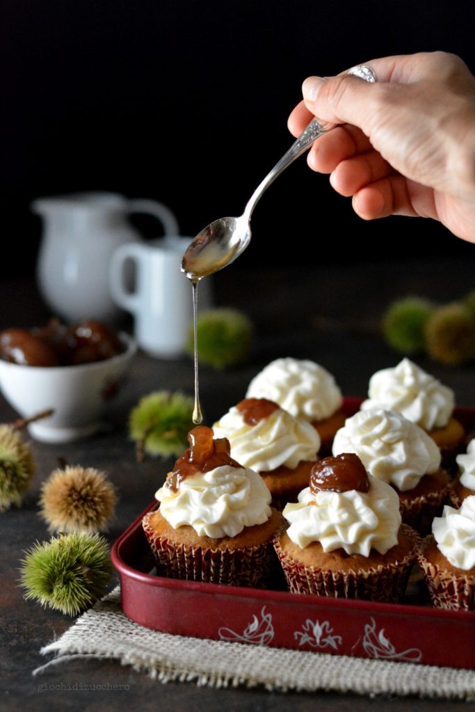 Tronchetto Di Natale Ai Marrons Glaces.Cupcakes Ai Marrons Glaces Giochi Di Zucchero